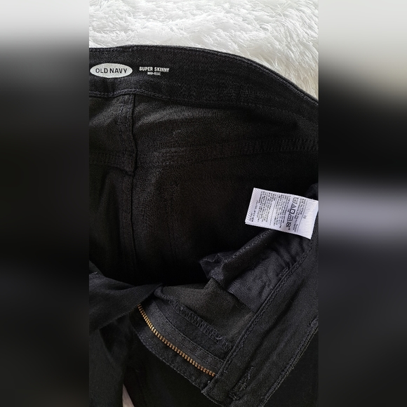 NWOT OLD NAVY SKINNY JEANS SIZE 10 - Picture 2 of 6